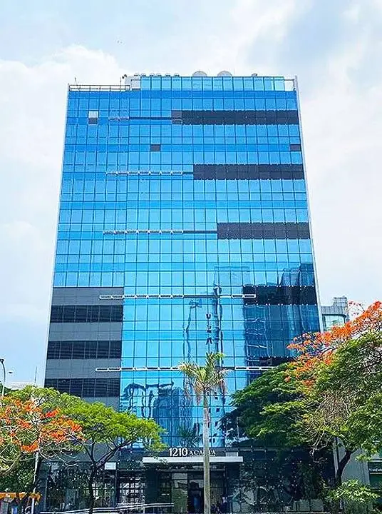 1210 Acacia in Muntinlupa City